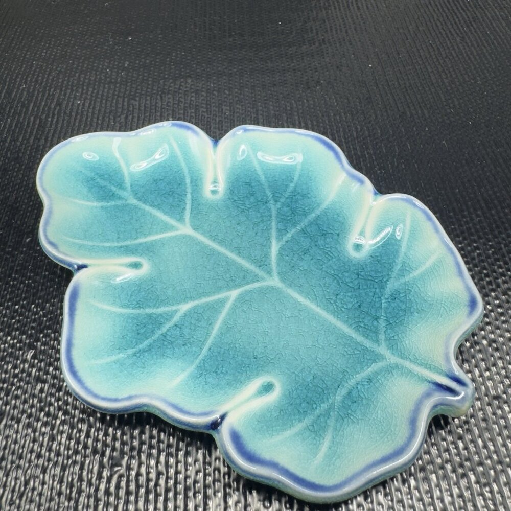 Vintage Leaf Shaped Dish Trinket Plate Made Japan Turquoise Blue Crackle‎ Glaze